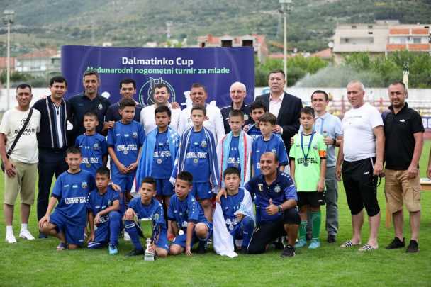 Bunyodkor va Nasaf futbolchilari orasida mushtlashuv