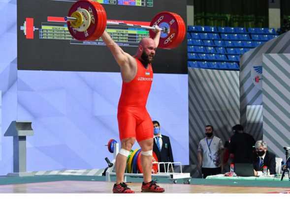 Rossiyalik og‘ir atletikachilar tomonidan maqomda og‘ir xizmati